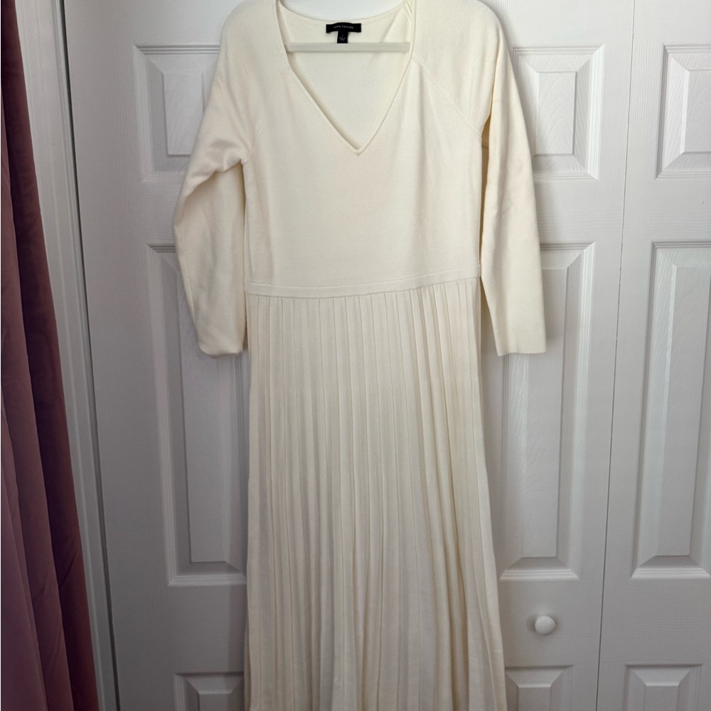 Ann Taylor Cream V-Neck Pleated Maxi Dress